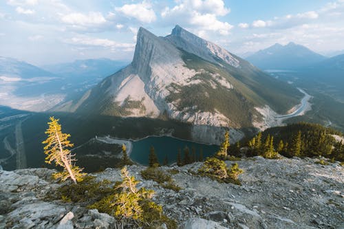 動亂頻發，香港居民可移民加拿大“避難”！