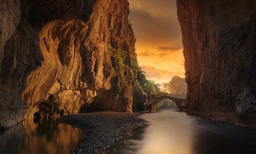 希臘移民真的是個“坑”嗎？真實的希臘生活是什么樣的？