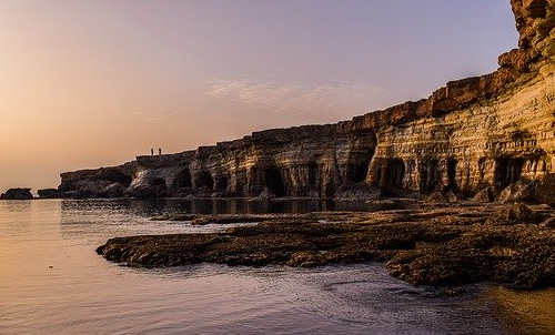 塞浦路斯移民日漸火熱，這本護照有何獨特之處？