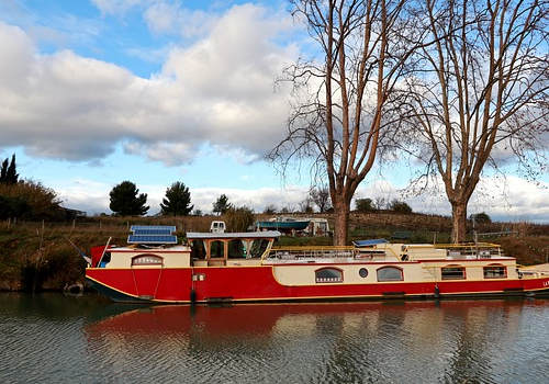 多米尼克移民申請條件是什么？護(hù)照有什么用？