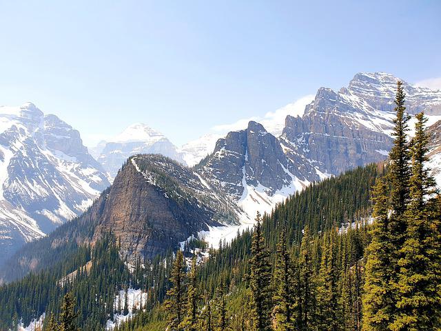 【加拿大移民】多倫多VS溫哥華生活對比，哪更適合華人定居？